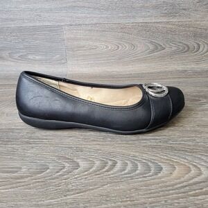 Cliffs White Mountain Women's Leather Upper Black Flats Size 8.5 Silver Hardware